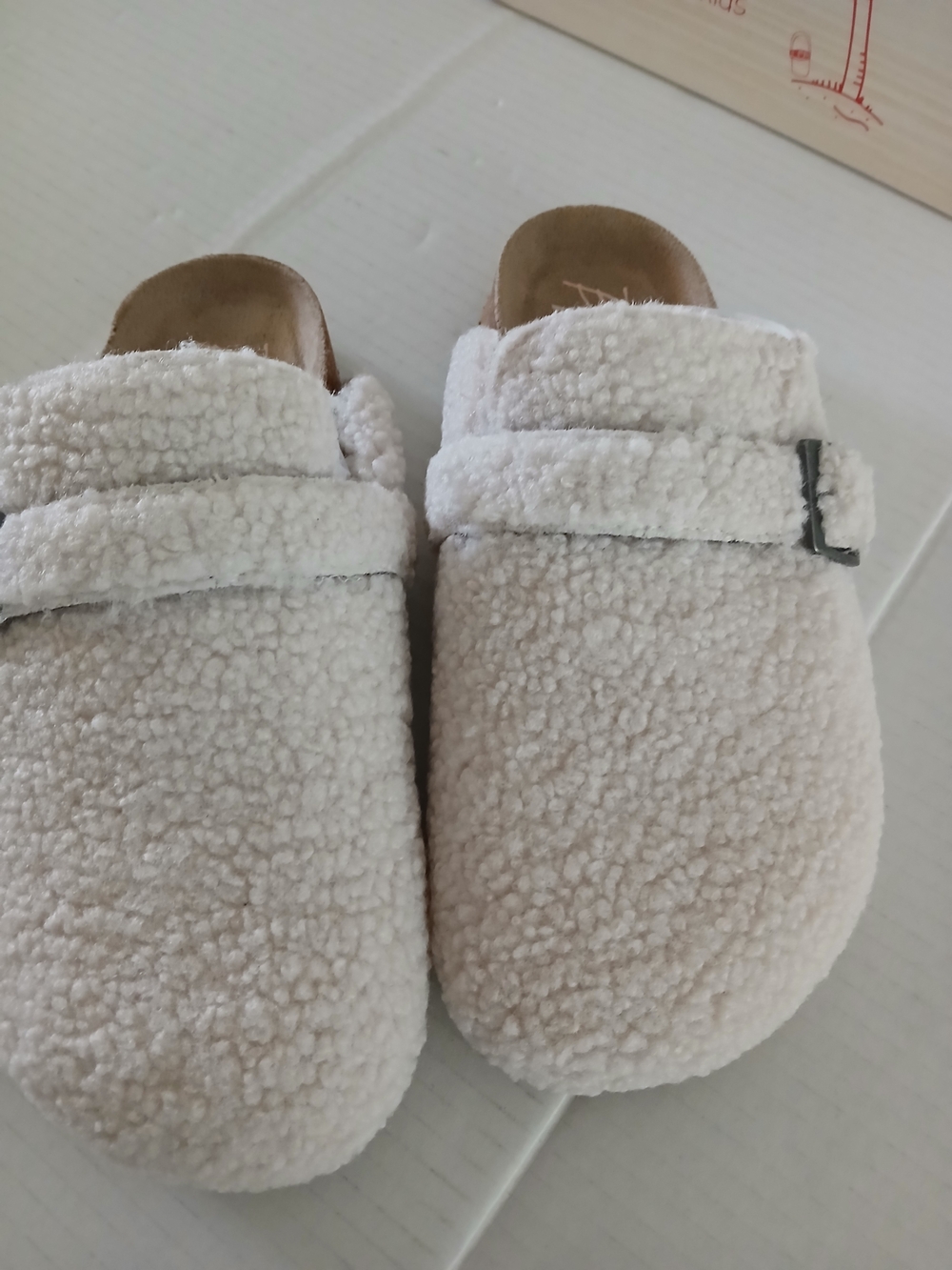 Blowfish Kids Cream Sherpa Clogs New $30 - Picture 5 of 9